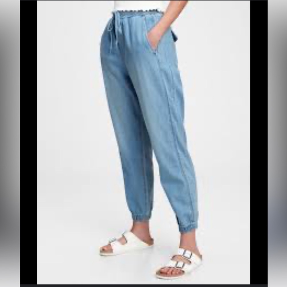 GAP WOMAN Pull on Joggers Medium Indigo Denim Jean Size S